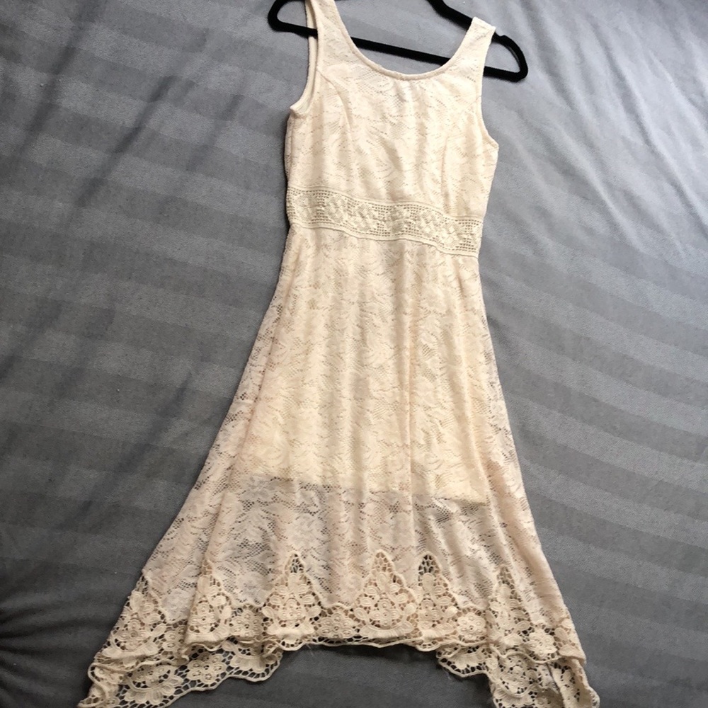 NWOT crochet Lace Cream Sleeveless Cocktail Dress